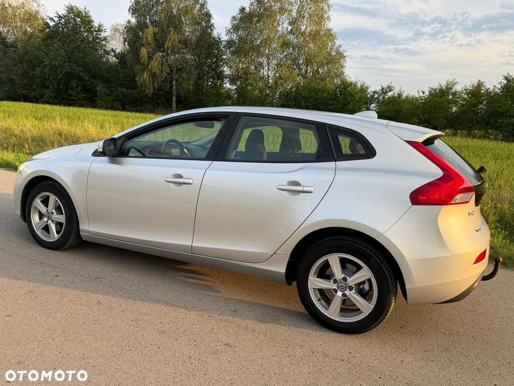 Volvo V40 D2 Drive-E Momentum - 6