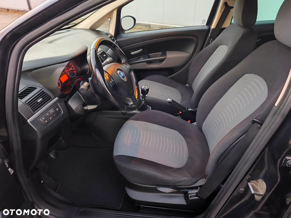 Fiat Punto 1.4 16V Dynamic - 24