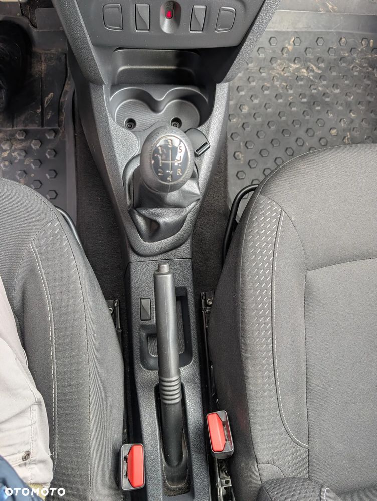 Dacia Logan 1.2 16V Ambiance EU6 - 14