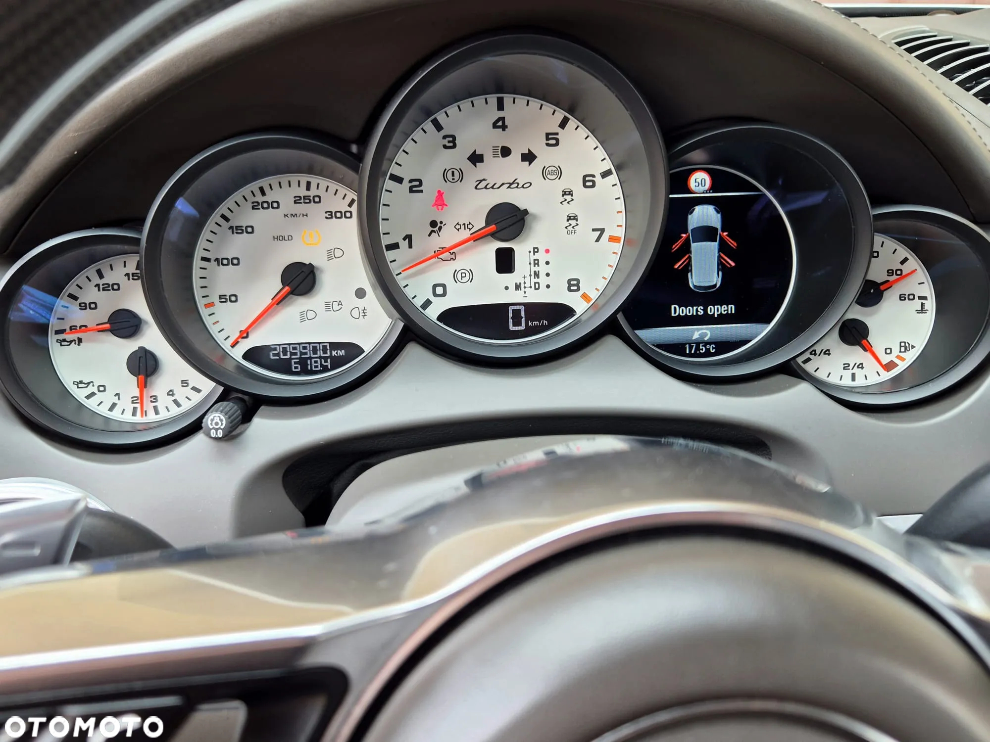 Porsche Cayenne Turbo - 28