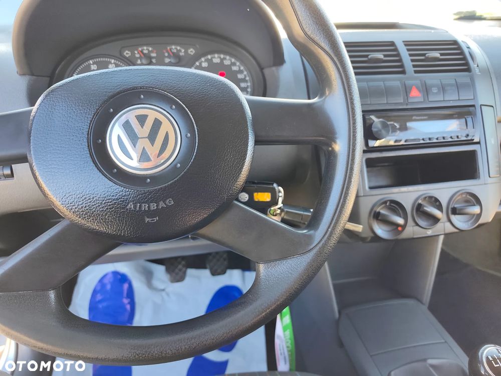 Volkswagen Polo - 27