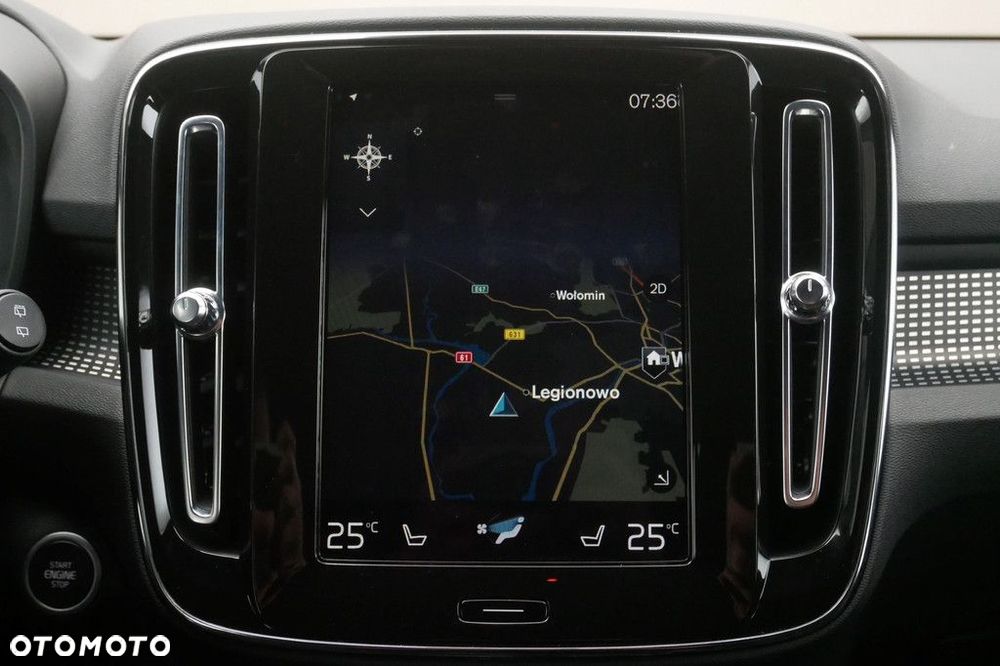 Volvo XC 40 - 23