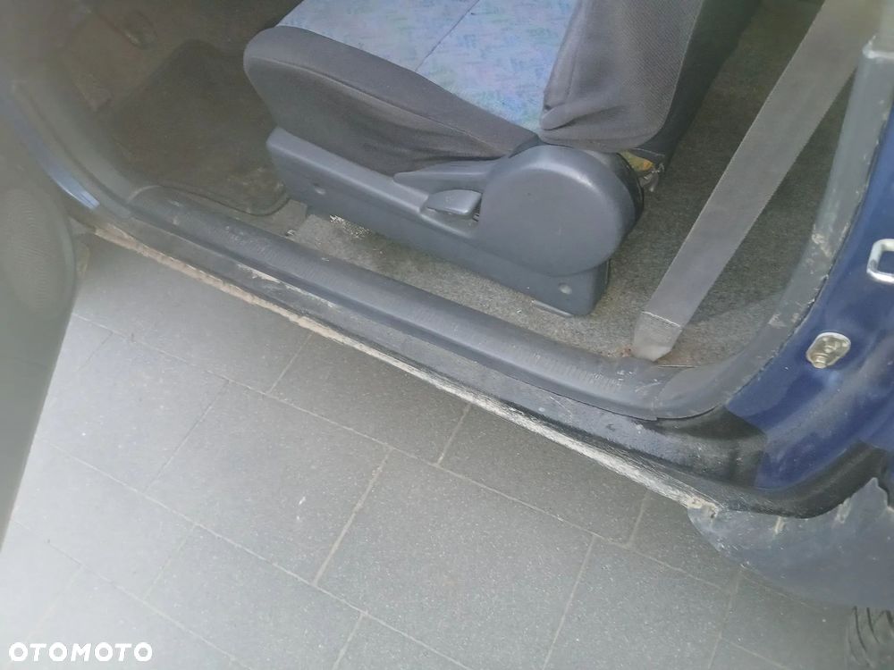 Toyota RAV4 2.0 Fun - 27