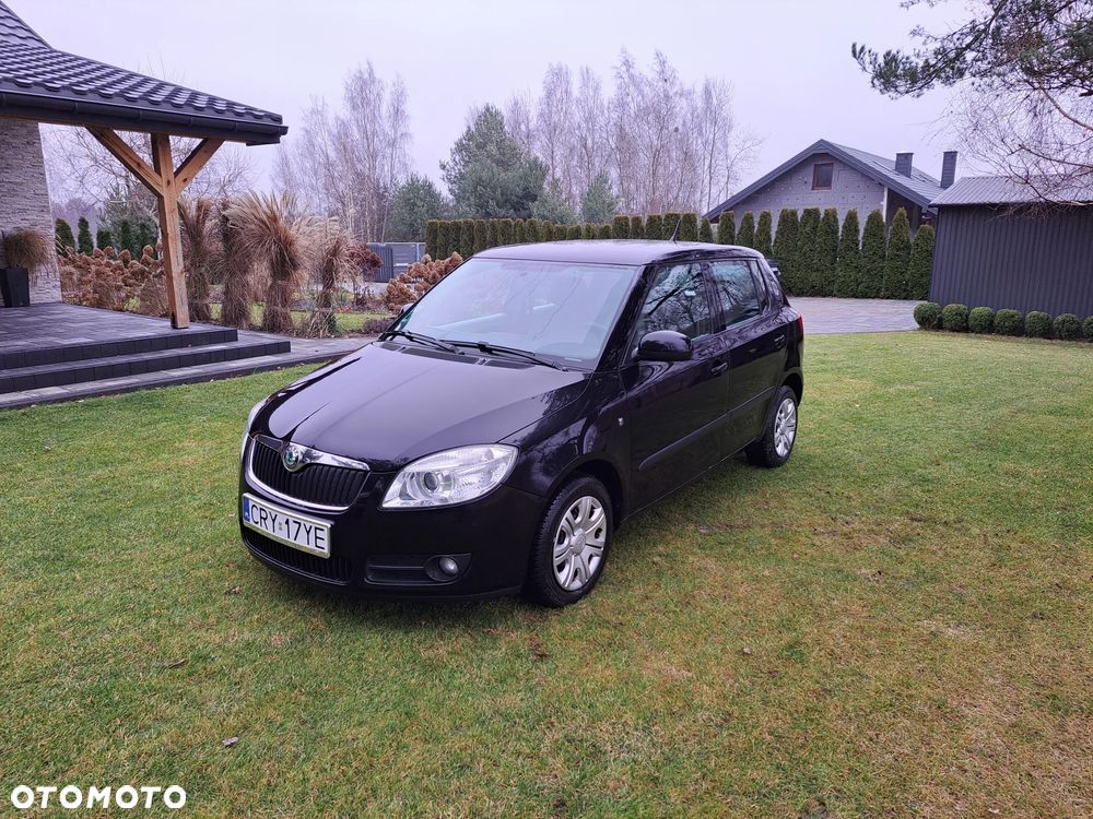 Skoda Fabia 1.2 HTP Ambiente - 2