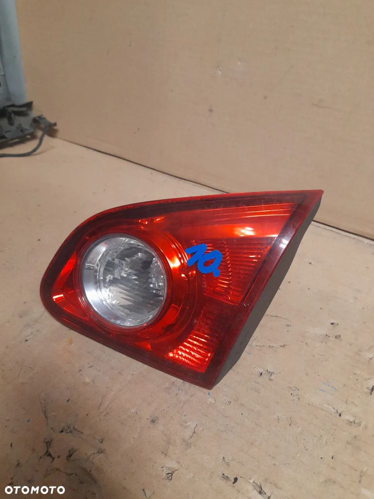 NISSAN QASHQAI J10 LAMPY TYLNEJ KLAPY BAGAŻNIKA - 2
