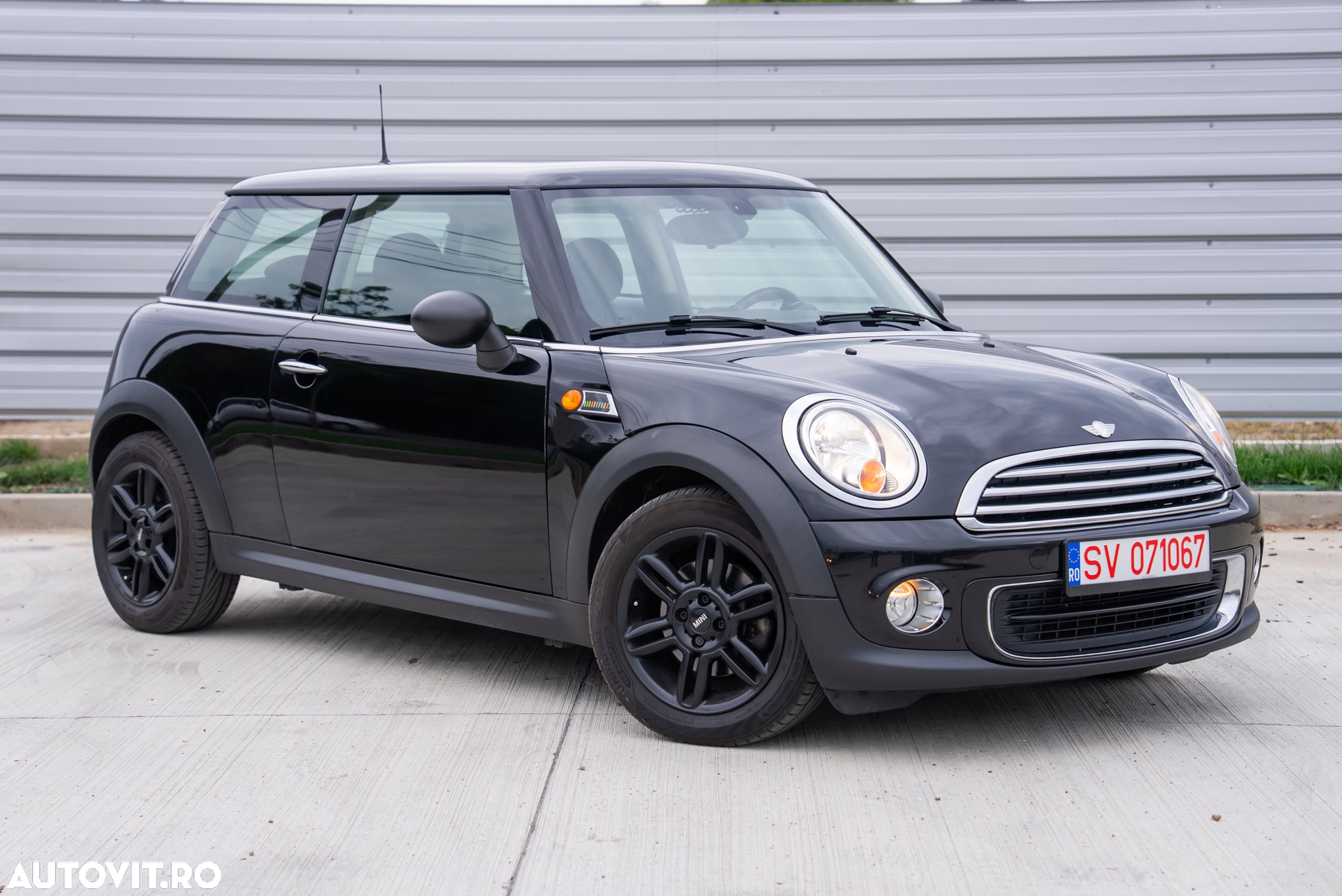 Mini ONE - 5