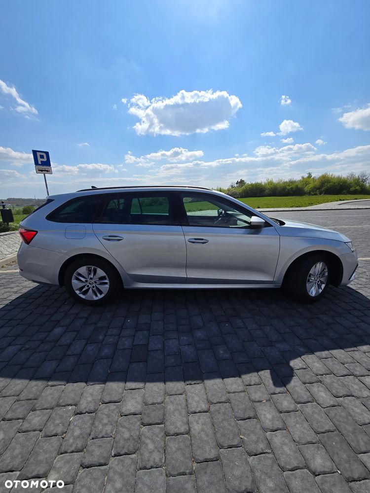 Skoda Octavia 2.0 TDI DSG Style - 6