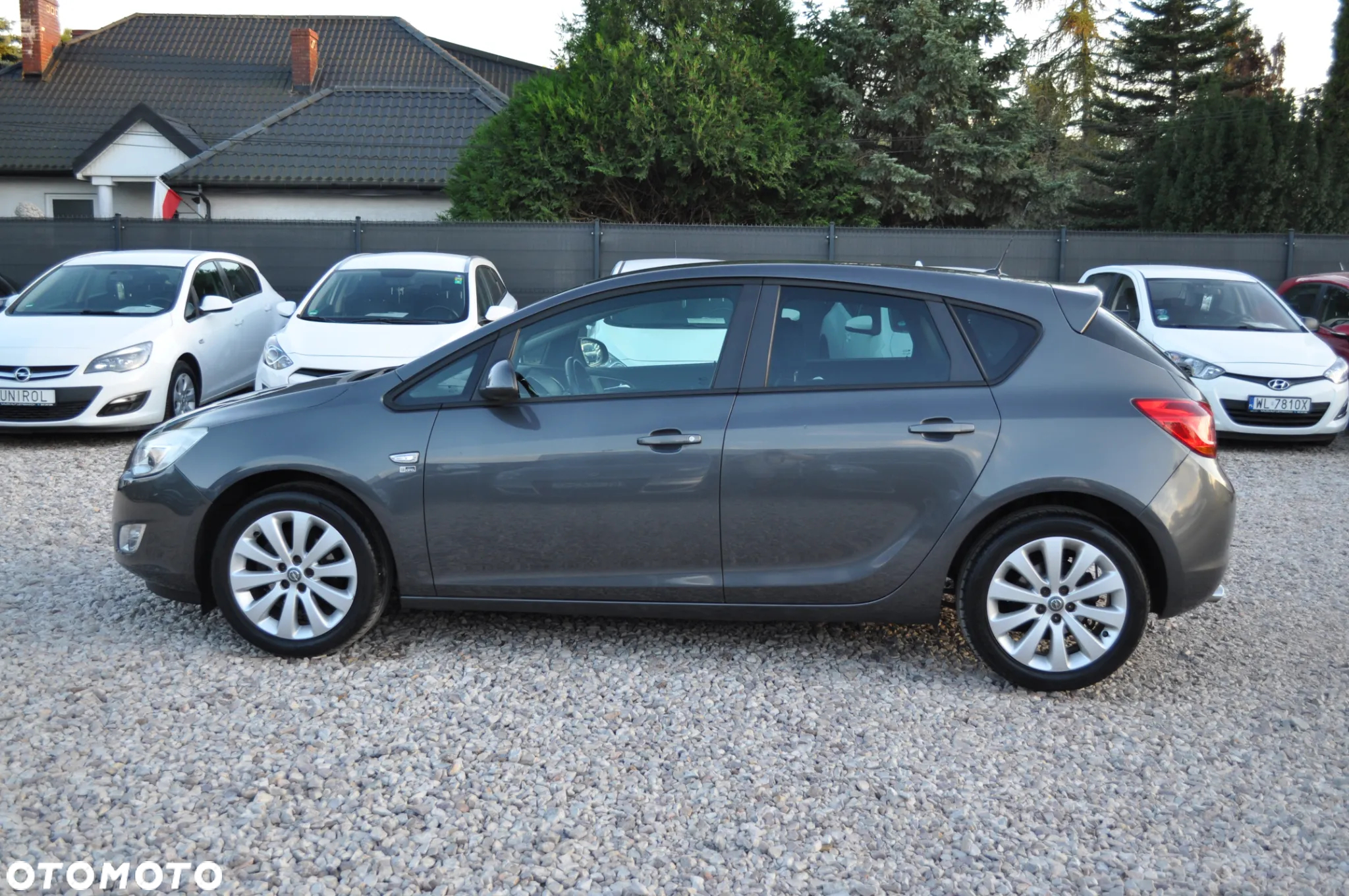 Opel Astra 1.4 Turbo 150 Jahre - 10