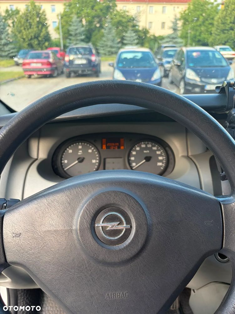 Opel Vivaro L1H1 2.7t - 3