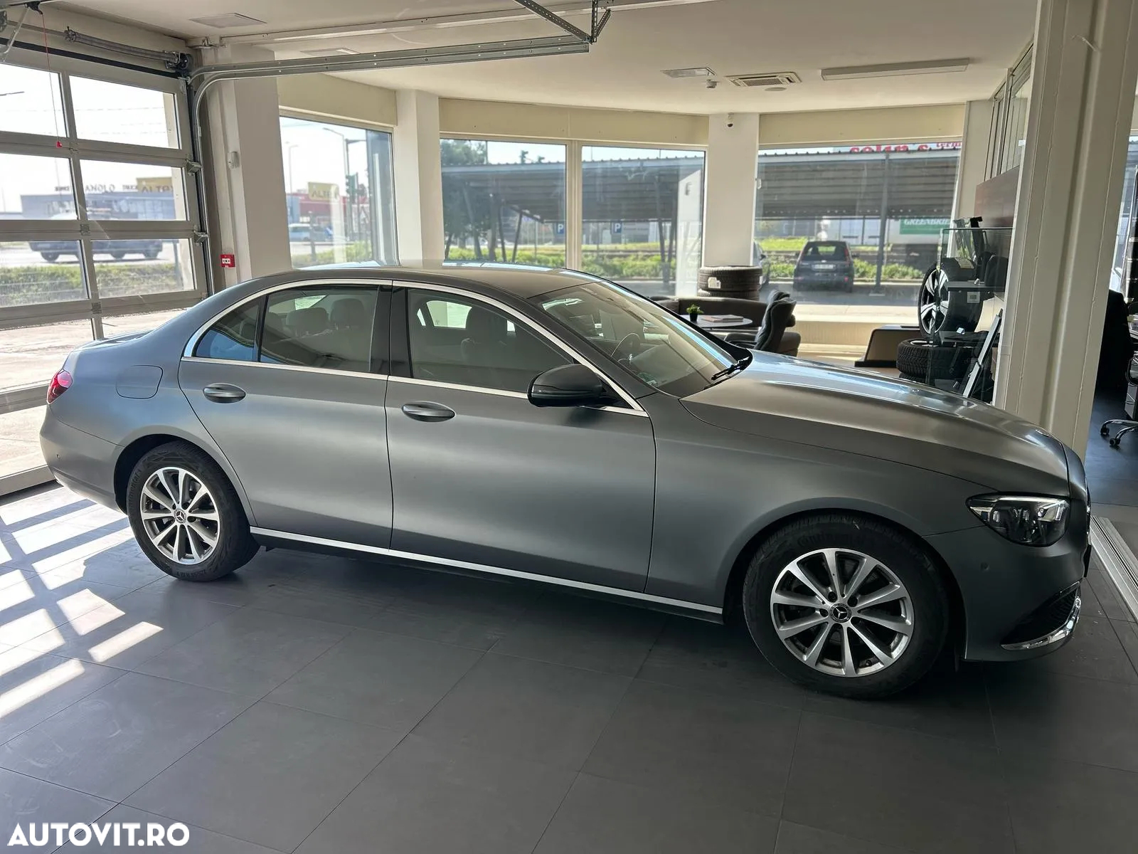 Mercedes-Benz E 220 d 4Matic 9G-TRONIC Avantgarde - 7
