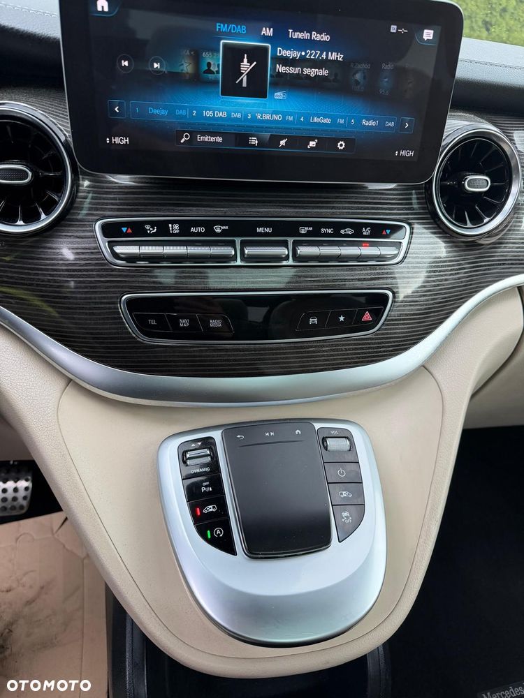Mercedes-Benz Klasa V 250 d lang 4Matic 9G-TRONIC Exclusive - 16