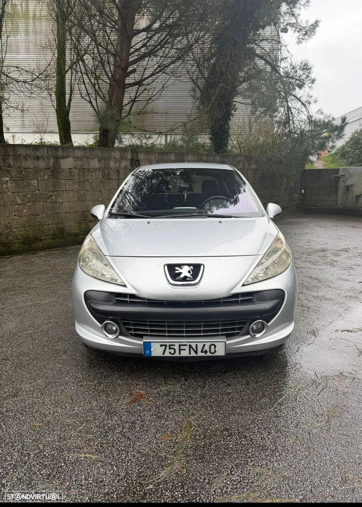 Peugeot 207 1.4 HDi Urban - 1