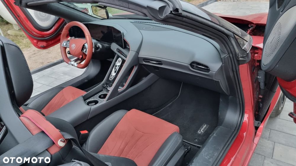 MG Cyberster 77kWh RWD Czarny Dach - 18