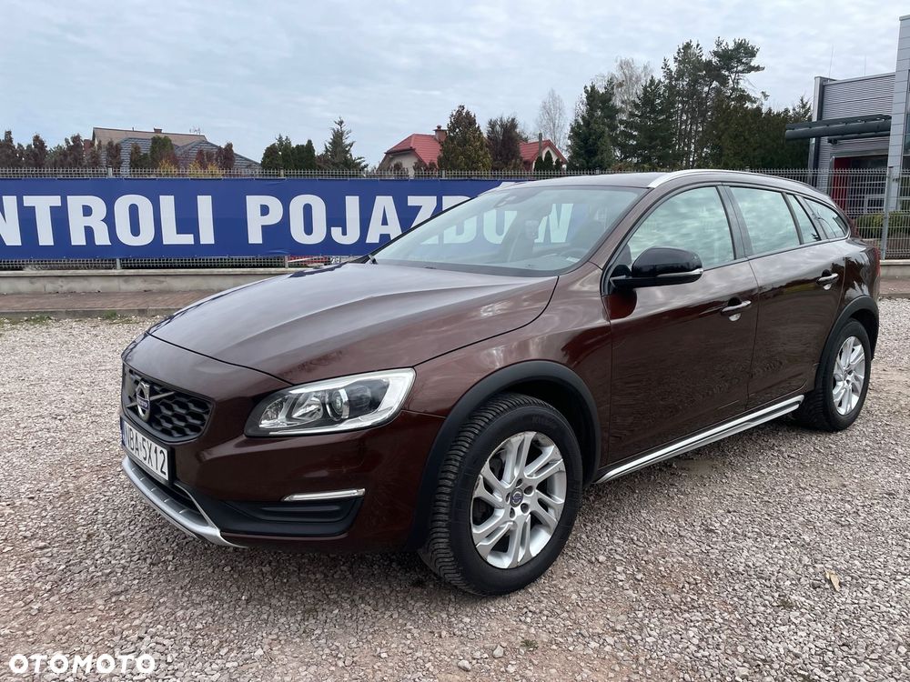 Volvo V60 D4 Drive-E Momentum - 1
