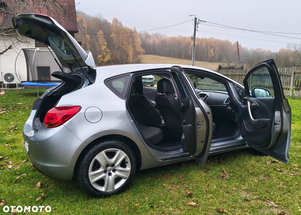 Opel Astra - 17