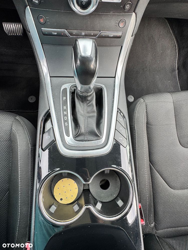 Ford S-Max - 19