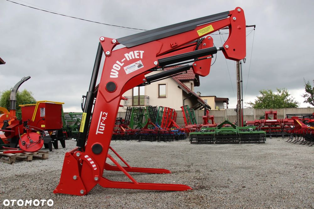 Ładowacz czołowy TUR-4 udźwig 1500kg euroramka MF6260, 6270, JD 6610 itp. - 2