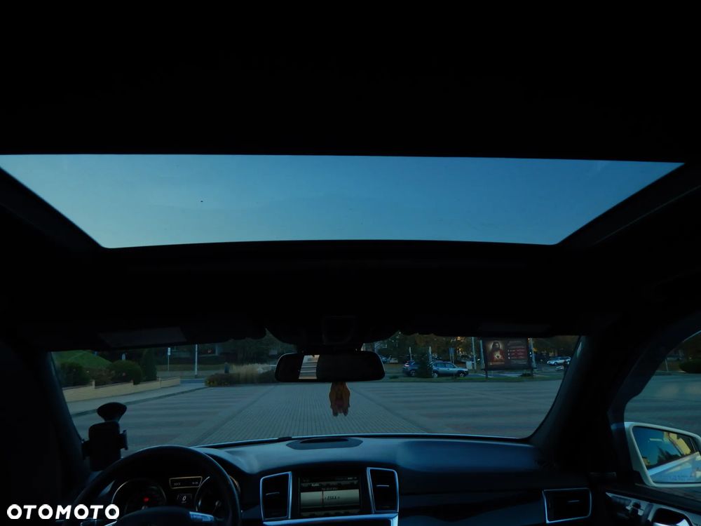 Mercedes-Benz ML 350 BlueTEC 4MATIC 7G-TRONIC Edition 1 - 27