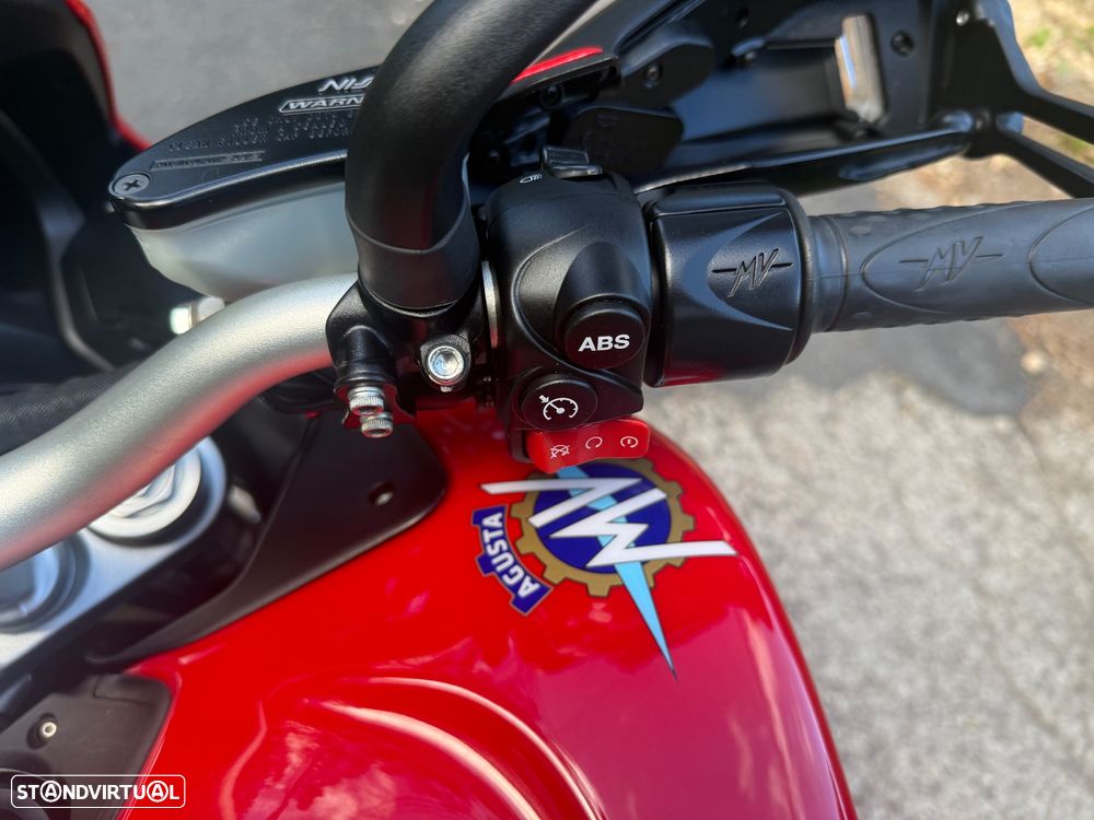 MV Agusta Turismo Veloce Rosso Aniversário 75 - 19