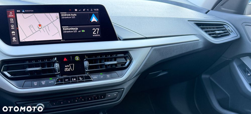 BMW Seria 1 118i Sport Line - 20