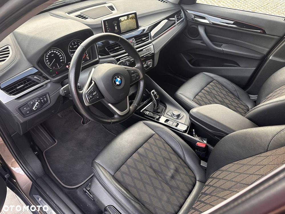 BMW X1 sDrive18i GPF xLine - 8