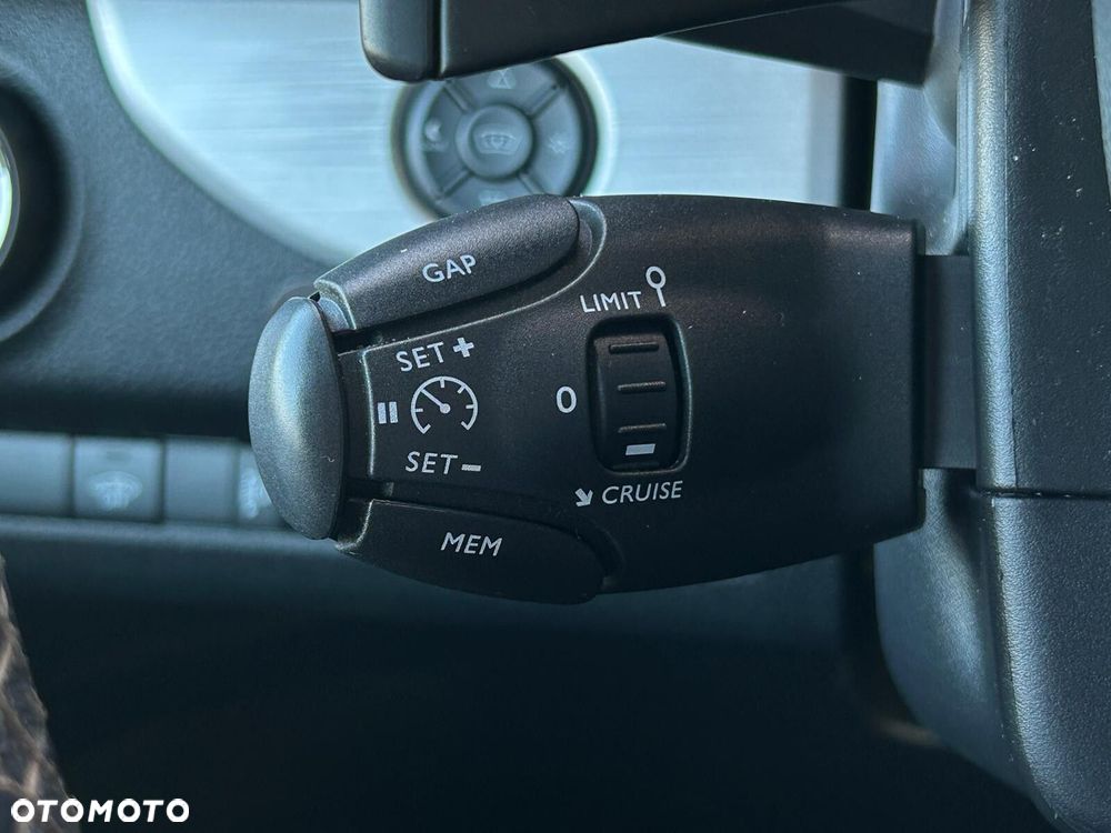 Peugeot Traveller 2.0 BlueHDi Standard Business Vip - 22