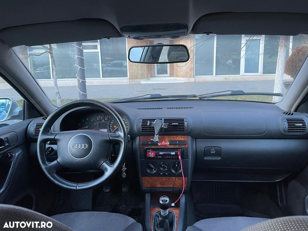 Audi A3 1.6 Attraction - 6