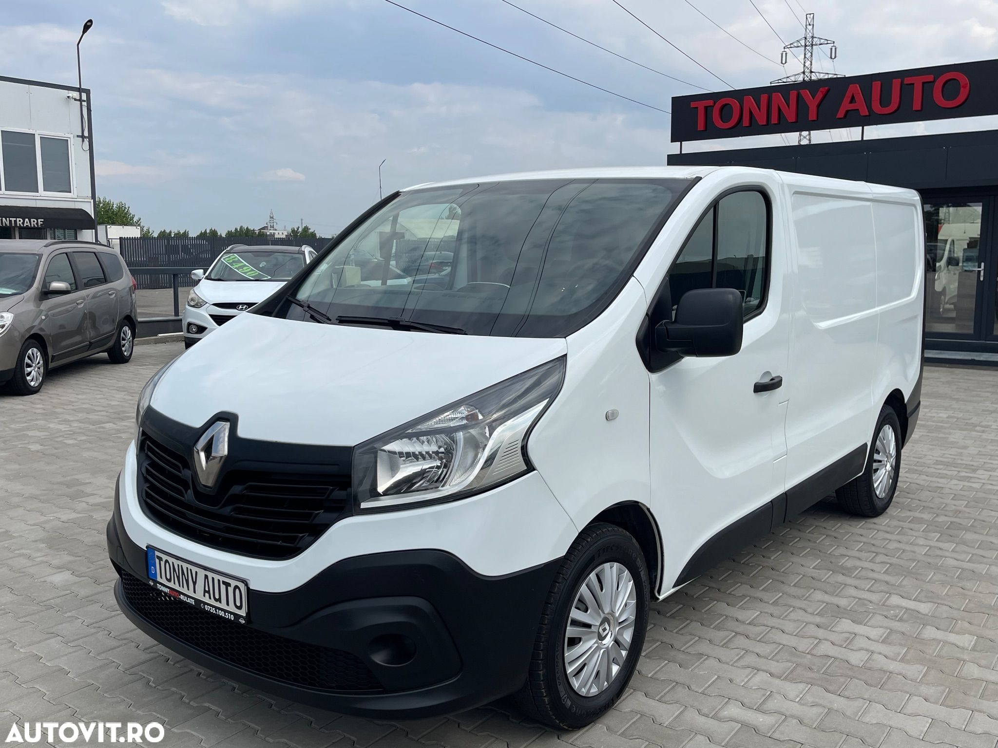 Renault Trafic - 1