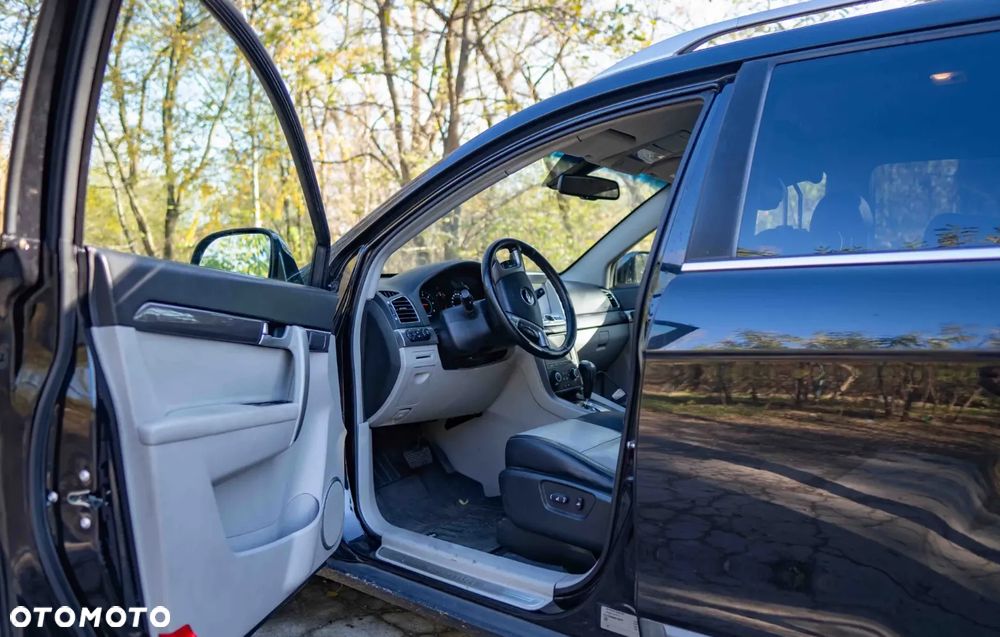 Chevrolet Captiva 2.2 D LTZ - 3