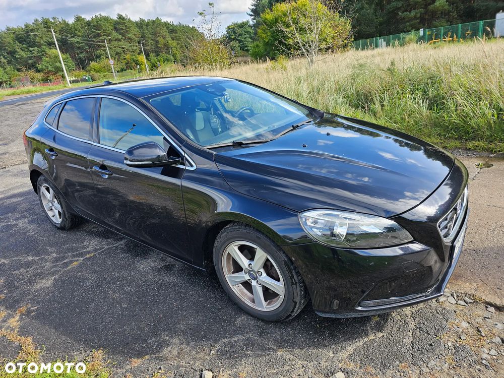 Volvo V40 D2 - 9