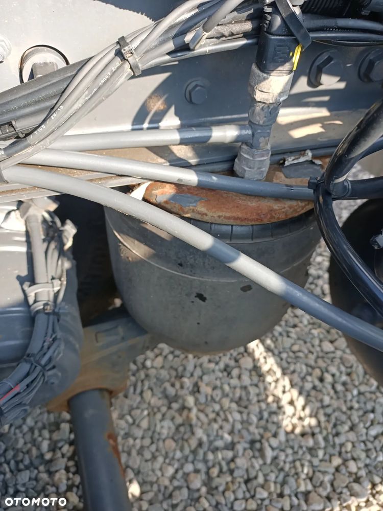 DAF XF450 6x2 Hakowiec Pod kontener 750cm - 28