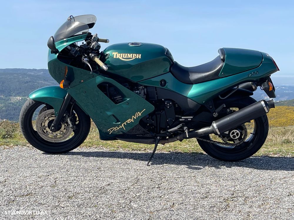 Triumph Daytona 1200 - 21