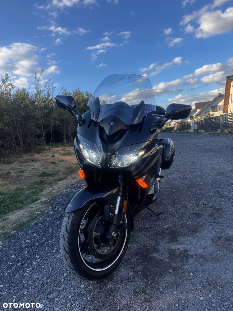 Yamaha FJR - 3