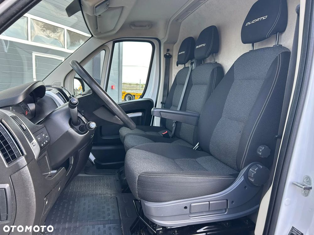 Fiat Ducato 2.3 MultiJet L2H2 Średniak **Kamera cofania**Climatronic**Sprowadzony**2021R** - 12