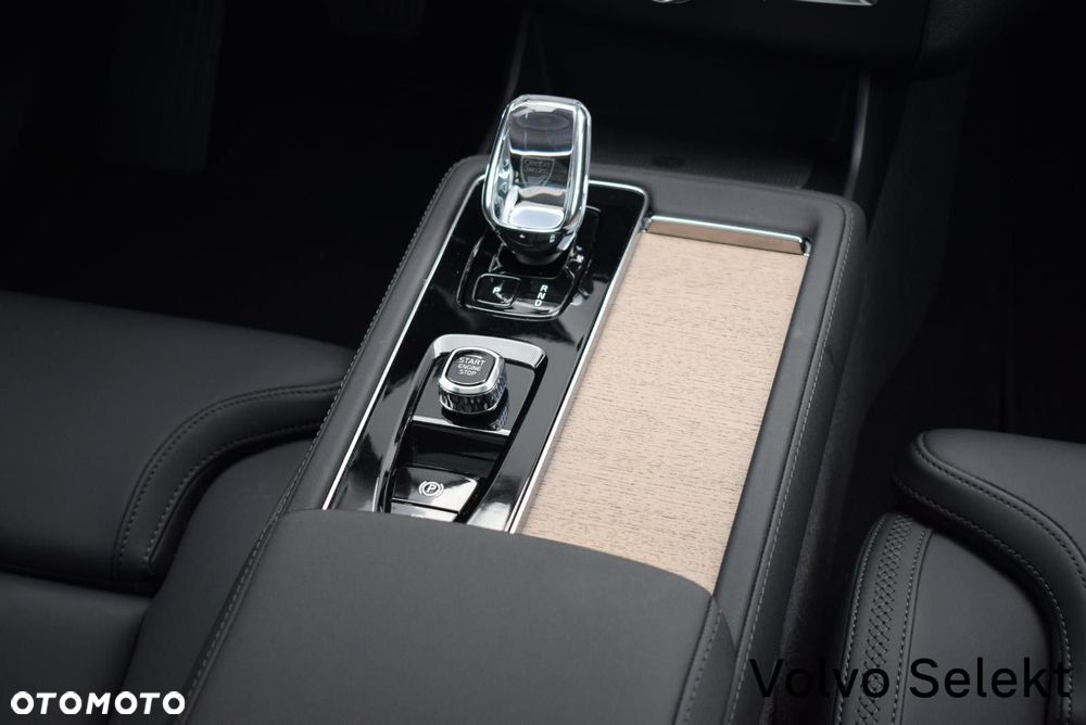 Volvo XC 90 - 17