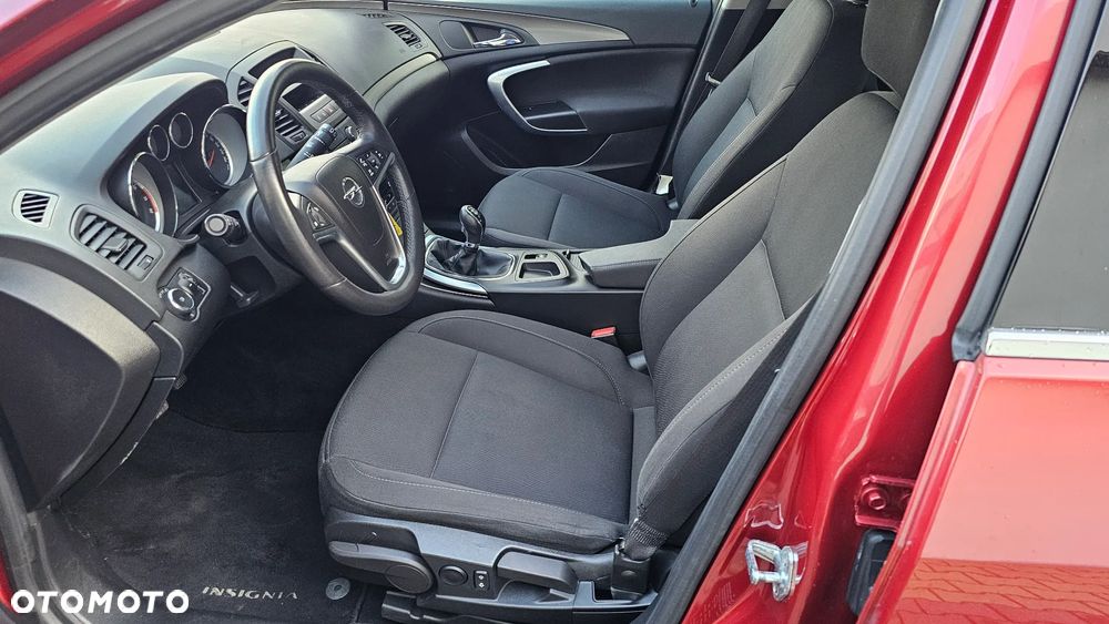 Opel Insignia 1.8 Sports Tourer Design Edition - 14