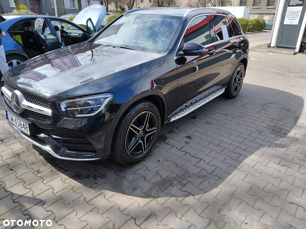 Mercedes-Benz GLC 200 d 4Matic 9G-TRONIC AMG Line - 4