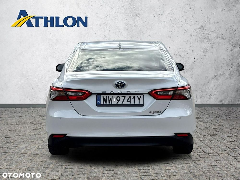 Toyota Camry 2.5 Hybrid Comfort CVT - 4