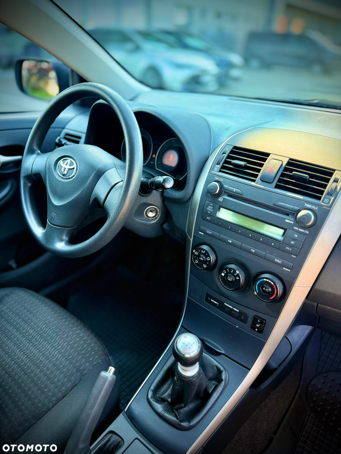 Toyota Corolla 1.6 Terra Start - 8