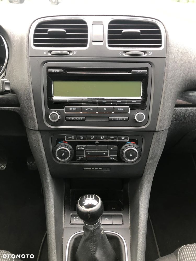 Volkswagen Golf 1.6 United - 24