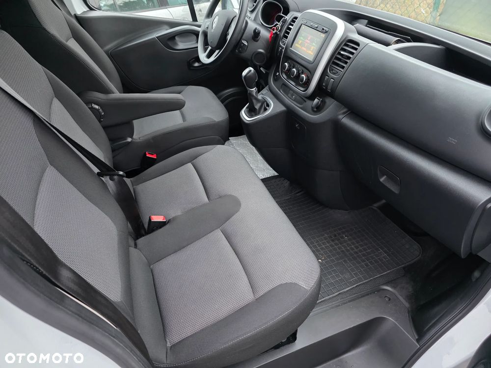 Renault TRAFIC - 6