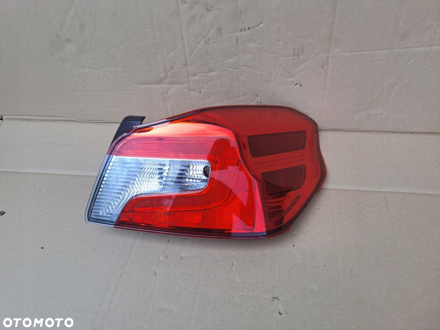 SUBARU WRX STI PRAWA LAMPA 2015-- 84201-va000 UŻYWANA - 4