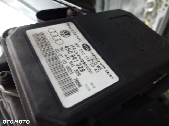 Prawa przednia lampa Xenon Audi A8 D4 - 8