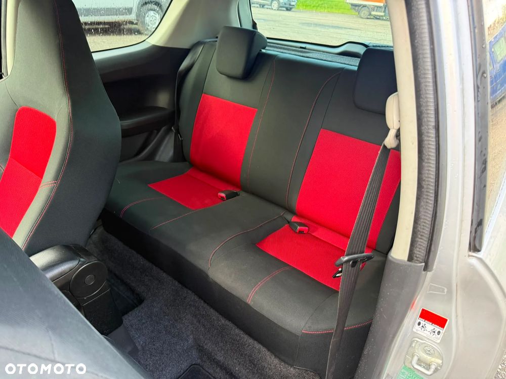 Suzuki Swift 1.6 Sport Rallye N' Style - 14