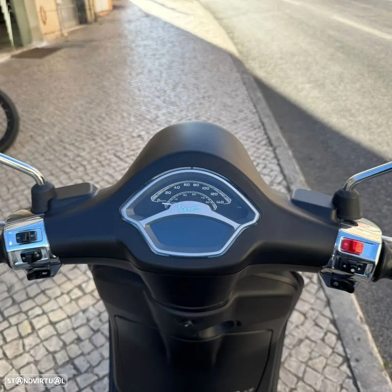 Vespa Primavera 125 - 12