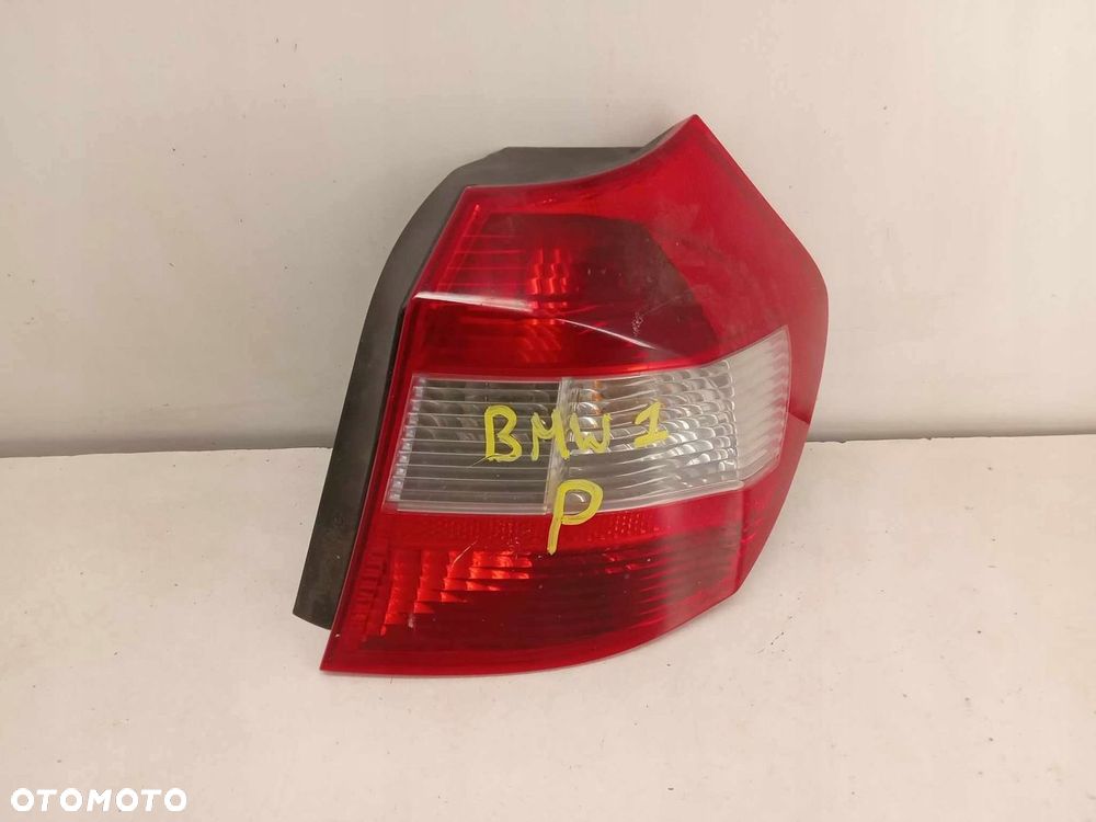 LAMPA PRAWA TYLNA TYŁ BMW 1 E81 E82 E87 E88 - 1