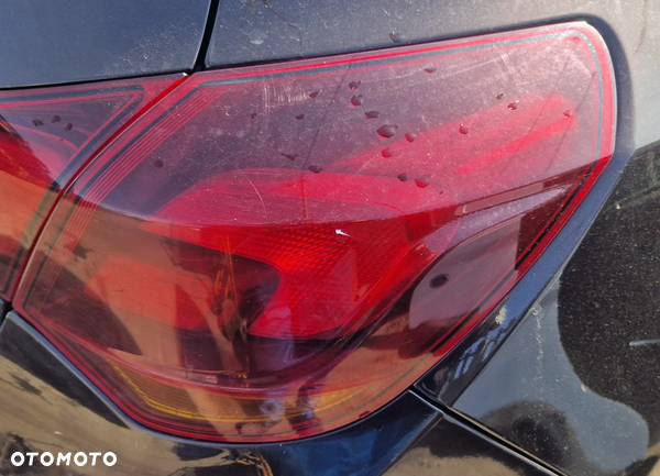 OPEL ASTRA J HB LAMPA TYŁ PRAWA