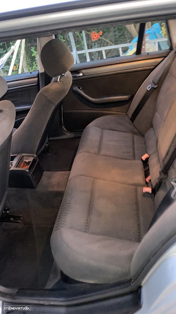 BMW 320 d Touring - 6