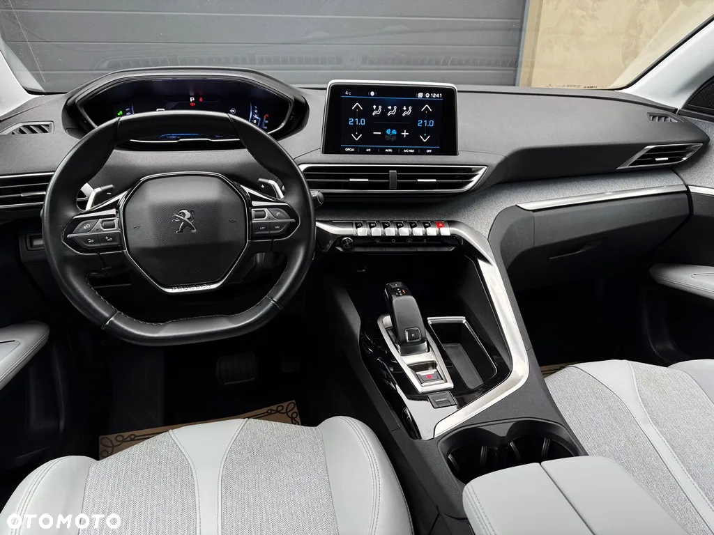 Peugeot 3008 BlueHDi 130 Stop & Start EAT8 Allure Pack - 23