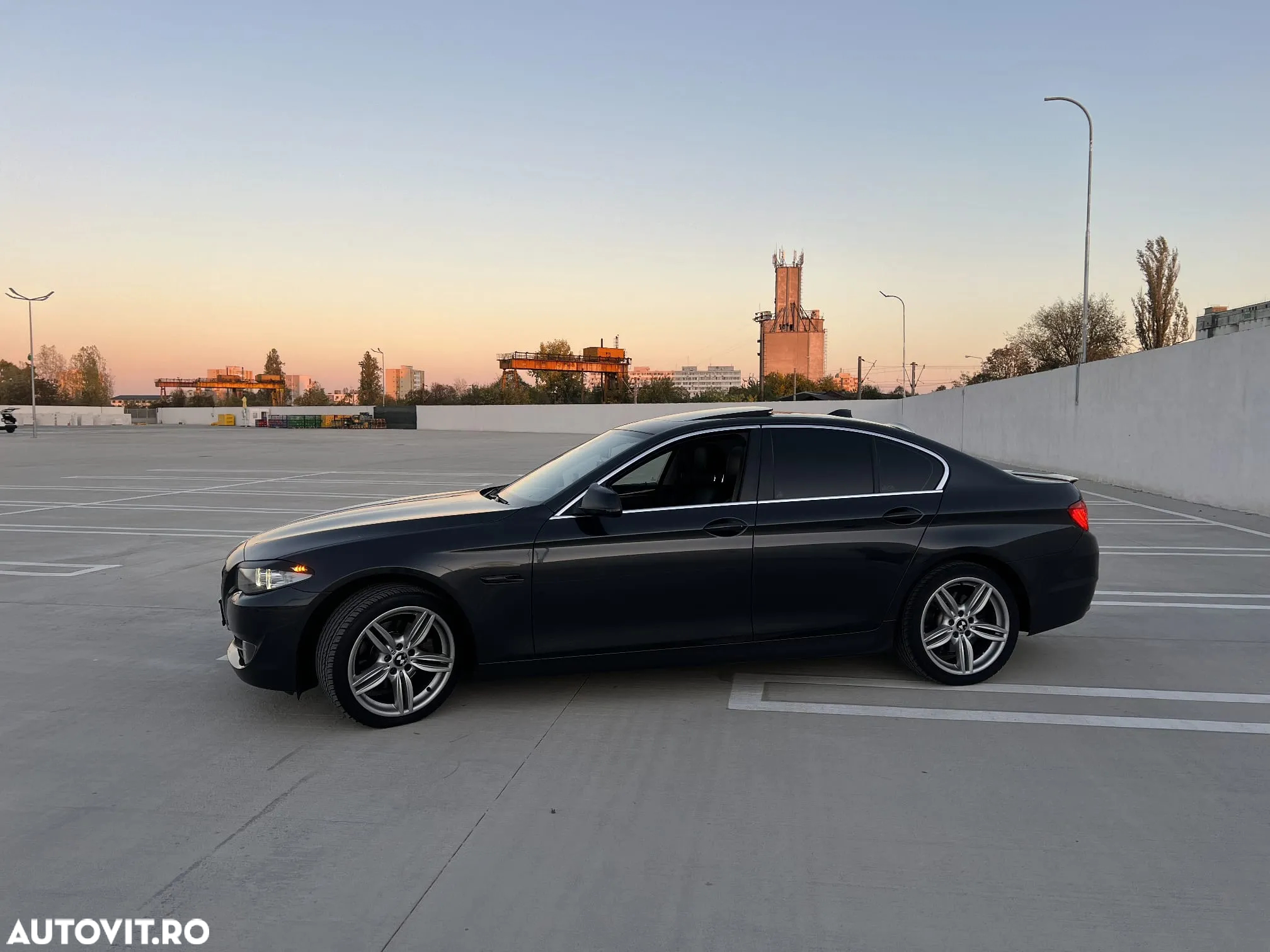BMW Seria 5 520d - 5